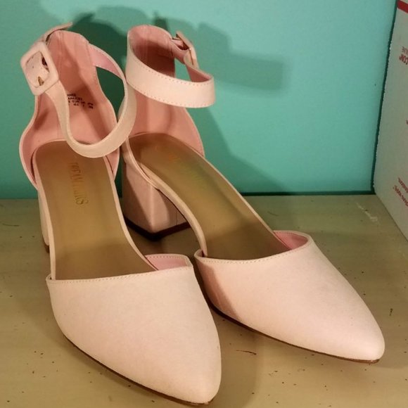 Dream Pairs High Heels - Picture 1 of 4